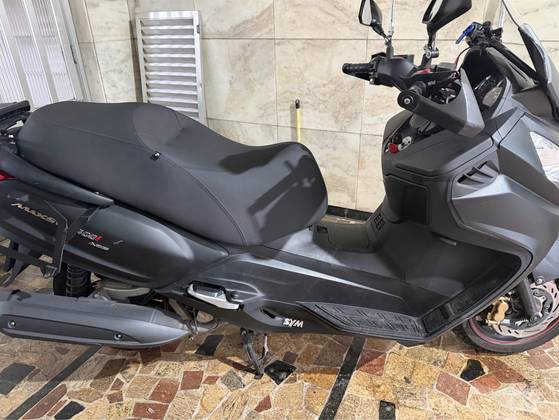DAFRA MAXSYM 400i DAFRA MAXSYM 400i